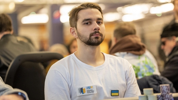 Чернігівець та член української збірної зі спортивного покеру Олексій Натоптаний виграв майже €60000
