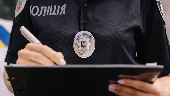 "Під кайфом" за кермом: у Чернігові водій тікав від патрульних
