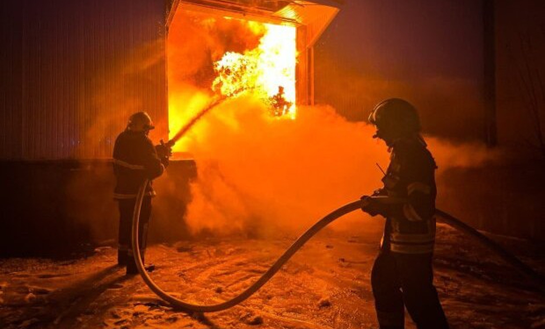 Масштабна пожежа на буровій станції на Чернігівщині. Що відомо