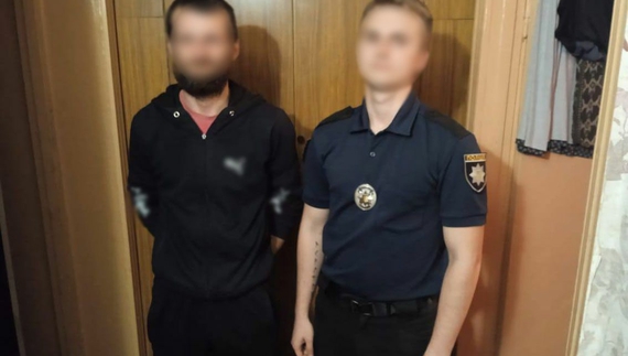 На Чернігівщині поліцейські припинили діяльність злочинного угруповання - лідером був наймолодший із членів банди