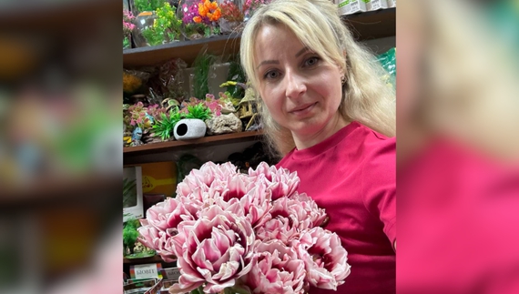 Віра Бондаренко і махрові (півоновидні) тюльпани