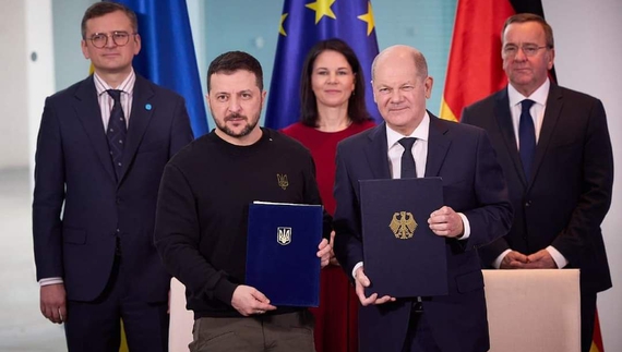 Зеленський та Макрон підписали безпекову угоду