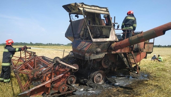 У прикордонній громаді Чернігівщини горів комбайн