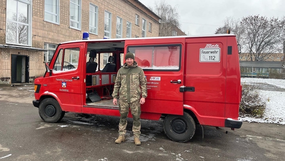 Польські побратими подарували Мені авто спецпризначення. 2 залишаться в місті, 2 поїдуть на фронт