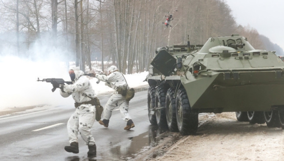 Вітебські десантники тренувалися «захищати кордон» у 20 км від Чернігівщини