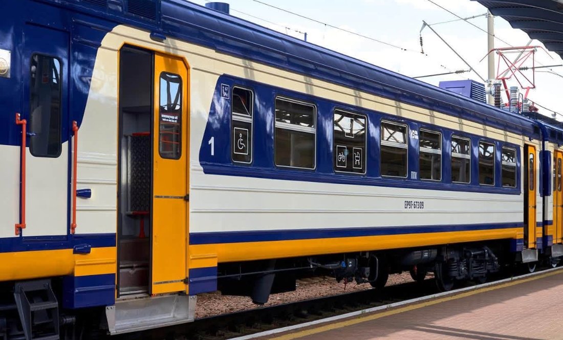 В Укрзалізниці повідомили про скасування рейсів та суттєві затримки потягів на Чернігівщині