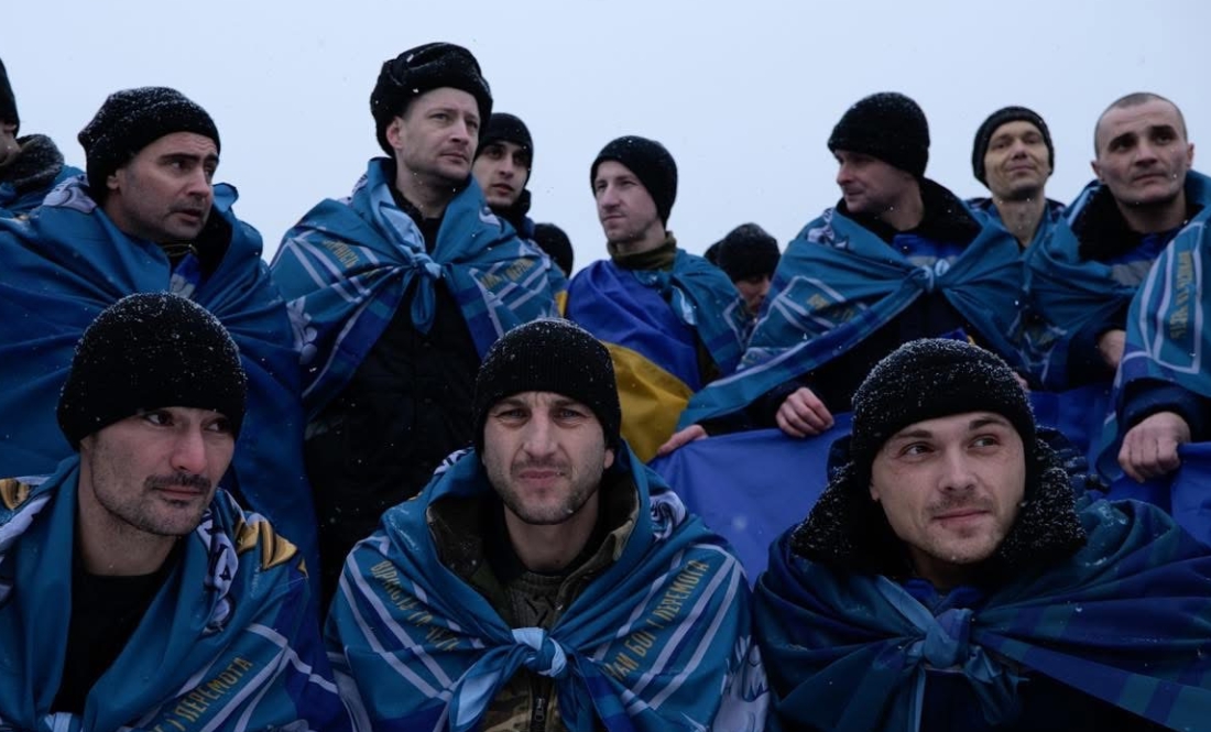 Олексій Глебов крайній внизу праворуч