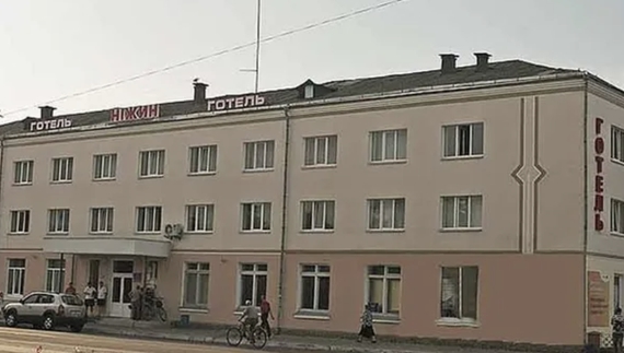 На готель «Ніжин» за 800 тисяч доларів покупця не знайшлось: продають частинами