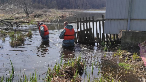 У Страсну Суботу на Чернігівщині із водойми дістали потопельника