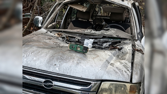 FPV-дрон на оптоволокні атакував автівку в Семенівці