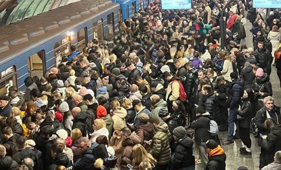 У Києві - майже добові тривоги у зв’язку із загрозою ударів дронами. Торік ворог чинив так само із Черніговом