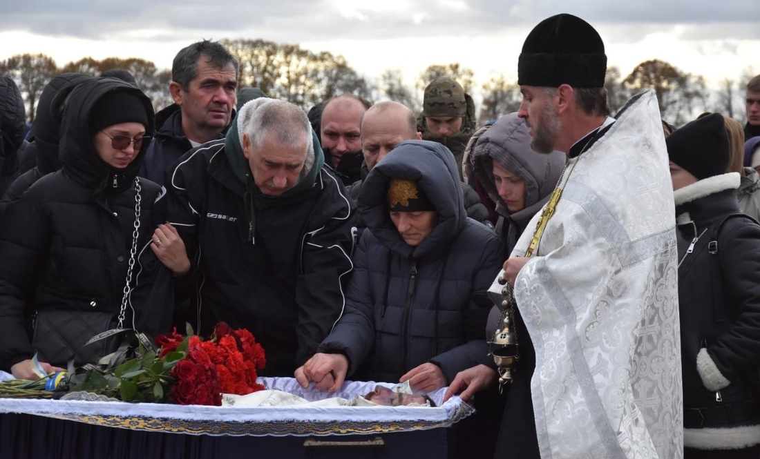 У Носівській громаді попрощалися із 21-річним захисником