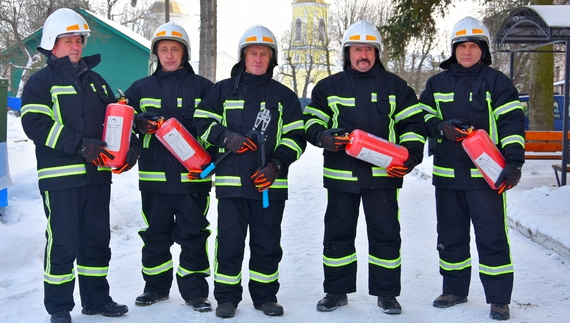 Укомплектували пожежників на 25 тисяч доларів