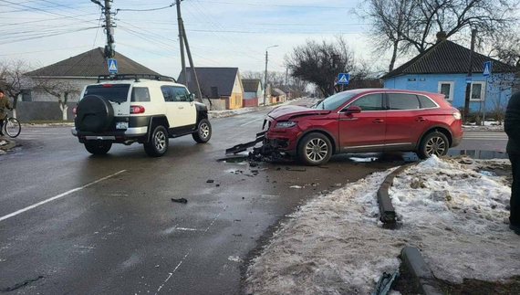 ДТП у Прилуках - Лінкольн протаранив "ВАЗ"