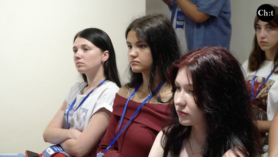 Працевлаштування молоді: "Кар’єрний старт" від Українського молодіжного фонду