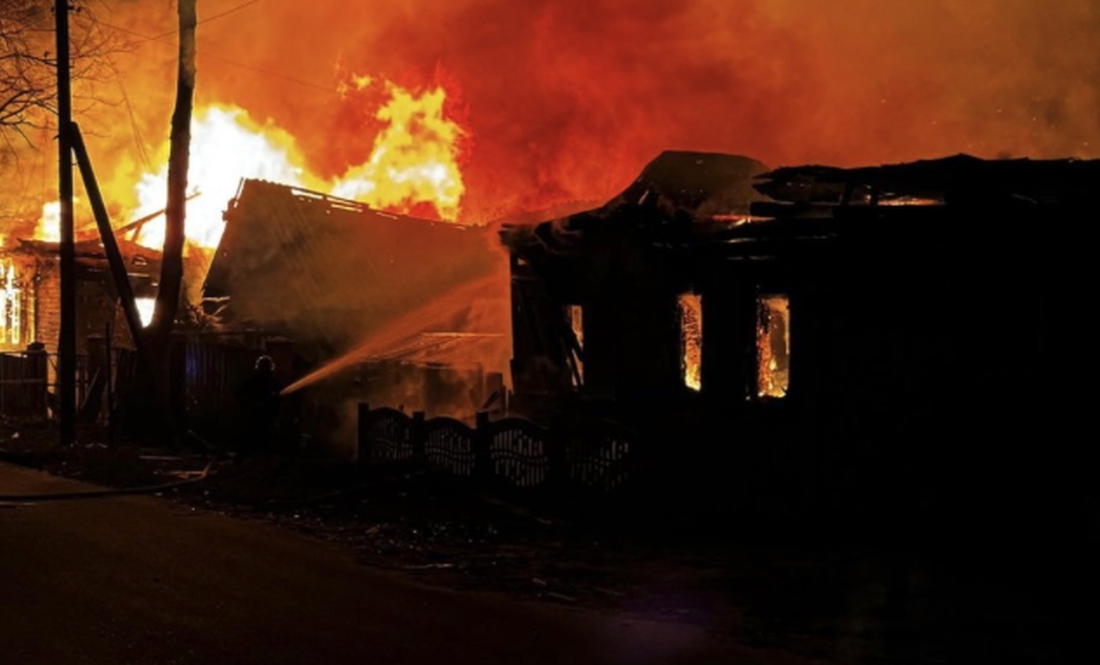 Пожежа у Новгород-Сіверському після удару "герані". 6 грудня