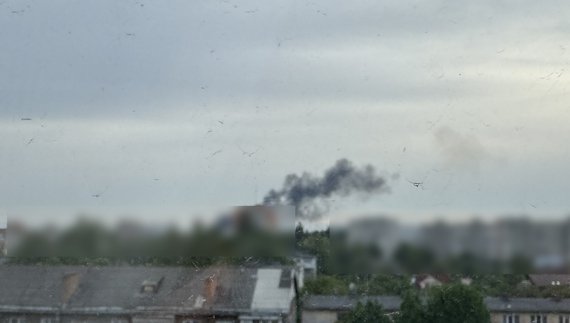 На Черніговом стовп диму після вибуху. 19 травня 2026 року