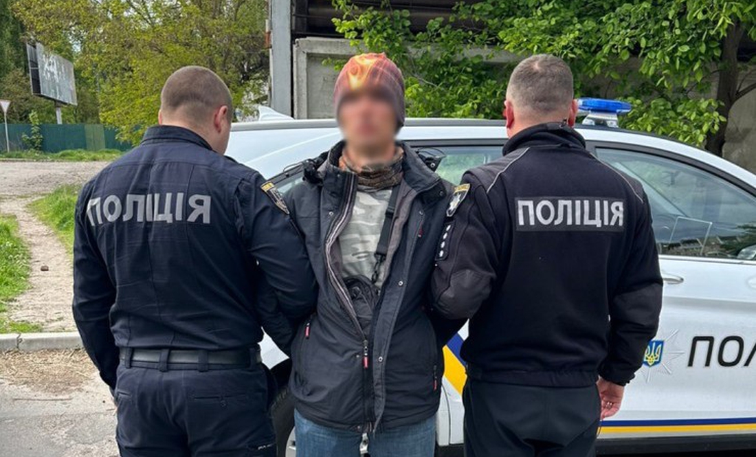 У Чернігові чоловік з ножем погрожував розправою представникам ТЦК