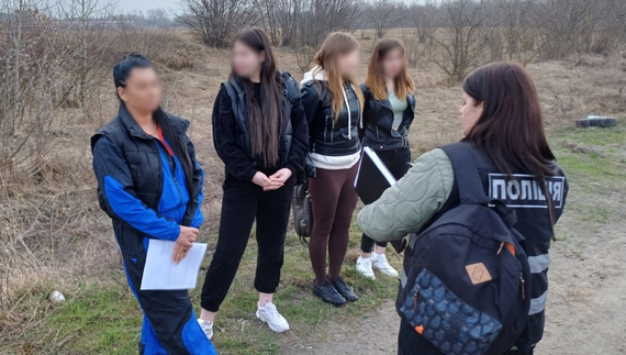 Молода жінка з Чернігівщини організувала міжнародну схему торгівлі людьми