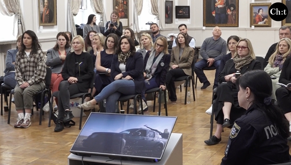 Представниці Європарламенту відвідали Чернігівщину і  зокрема  катівню у Ягідному