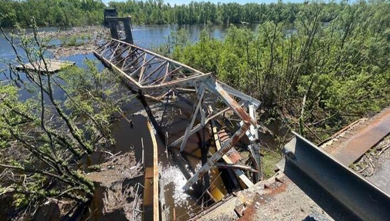 Із завтрашнього дня до Києва в об'їзд: кілька днів не працюватиме переправа через Десну