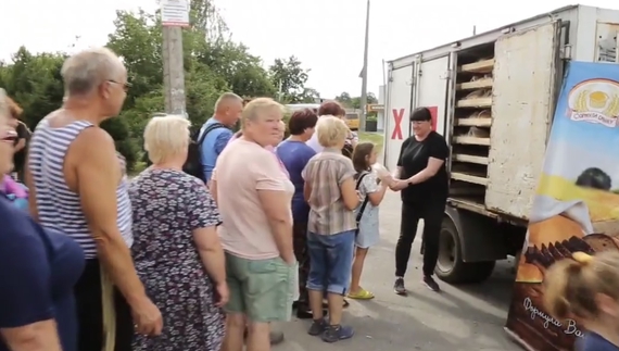 На Чернігівщині роздають безкоштовний хліб від держави