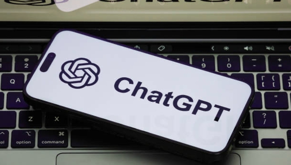 Як навчатися з ШІ безкоштовно: чи замінить ChatGPT онлайн-курси?