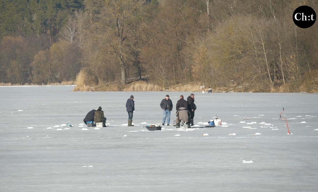У Чернігові попередили рибалок: на Стрижні скидатимуть лід