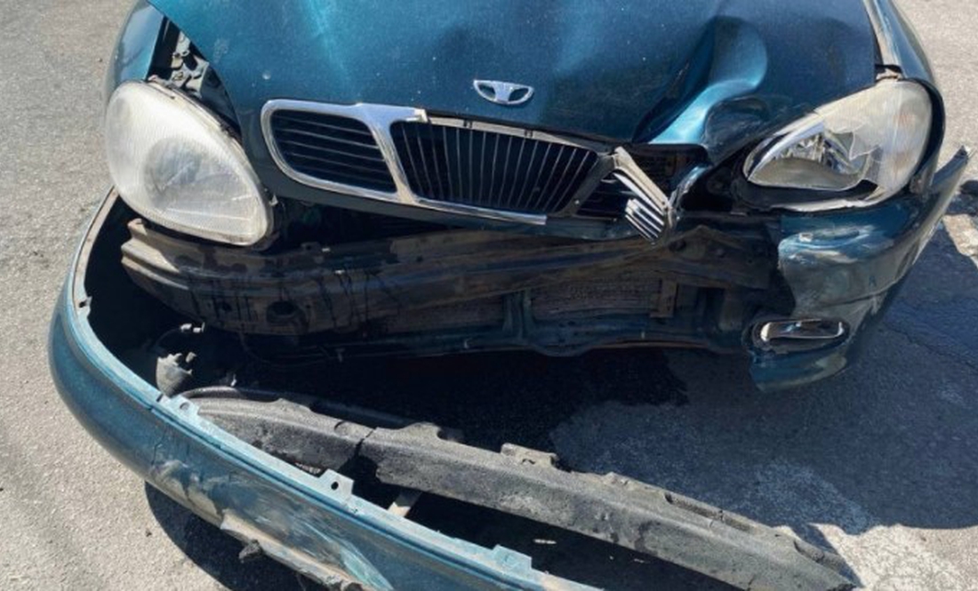 ДТП на Чернігівщині: Ланос зіштовхнувся з автобусом
