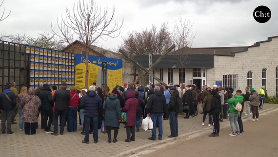 Першу секцію Стіни Пам'яті відкрили у березні за ініціативи благодійників