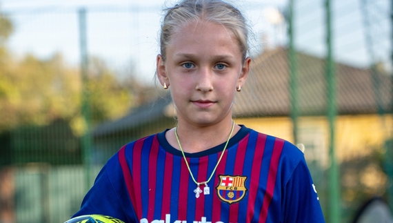 Маргарита Косолап на футбольному полі. Сосницька громада. Чернігівщина