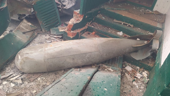 Рятувальники показали як знешкоджують 500-кілограмову бомбу в Чернігові