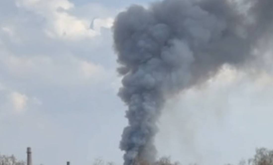 Вибух у Чернігові: над містом величезний стовп диму