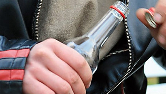 Удвічі більше злочинів напідпитку — у Чернігівській ОДА пояснили заборону на торгівлю алкоголем