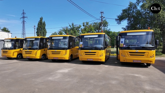 До початку навчального року у школи надійде ще 7 шкільних автобусів