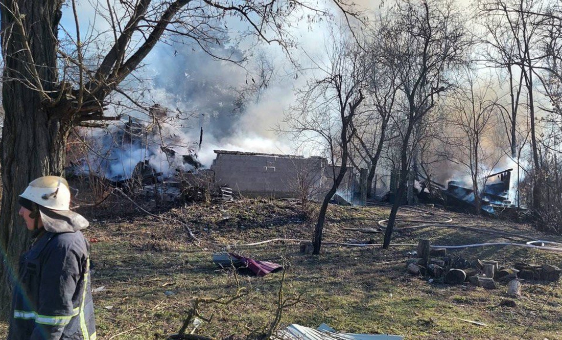 Росіяни розстрілюють приміські села Чернігова із градів та касетних бомб