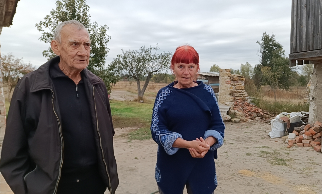 Переселенці з-під Покровська живуть на Чернігівщині: вчать українську та ганяють лосів з городу