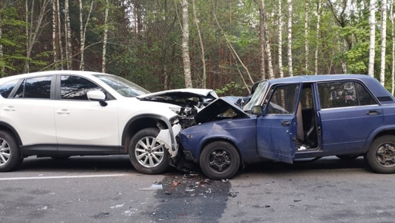 На Чернігівщині п'яний водій Mazda зіткнувся з ВАЗ: є постраждалі, серед них дитина
