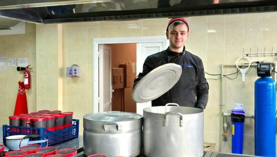 Чернігівці годують киян: як і чим?