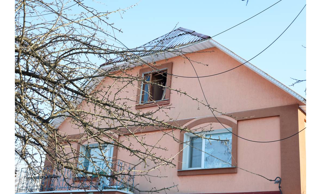 У Чернігові показали масштаби руйнувань після нічної атаки: що вже відновили