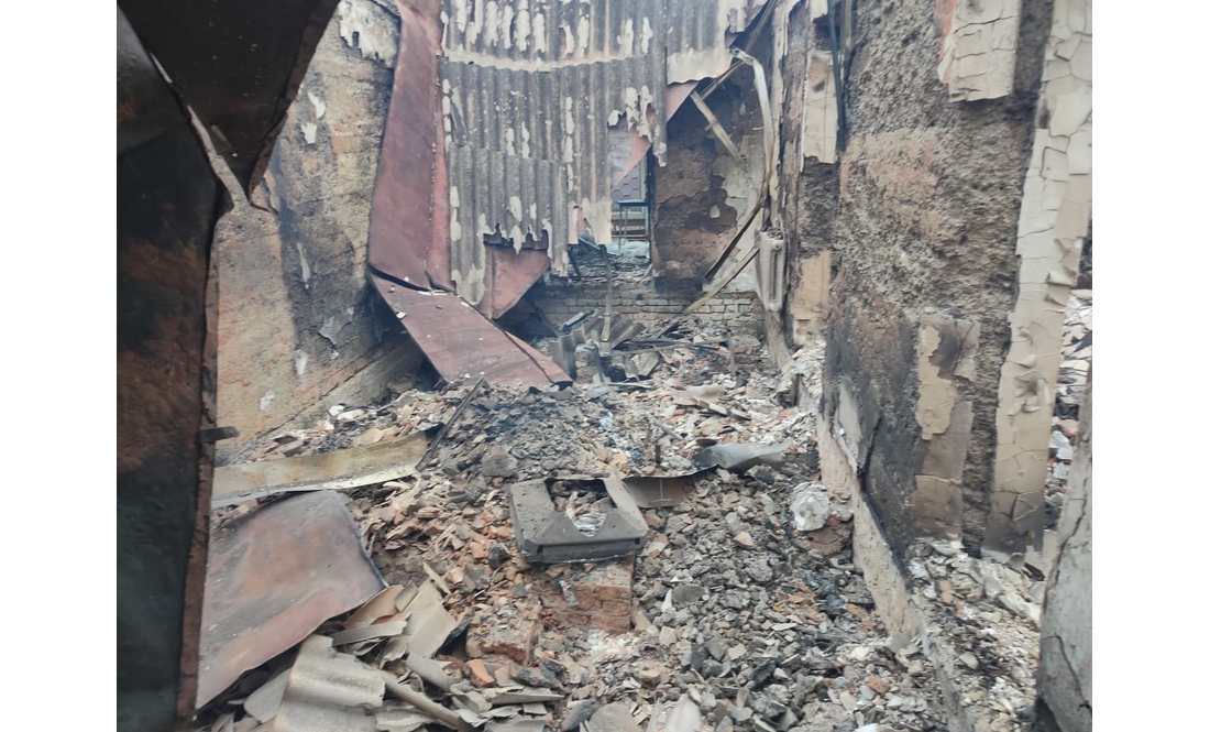 Фото знищеного росіянами села біля Чернігова