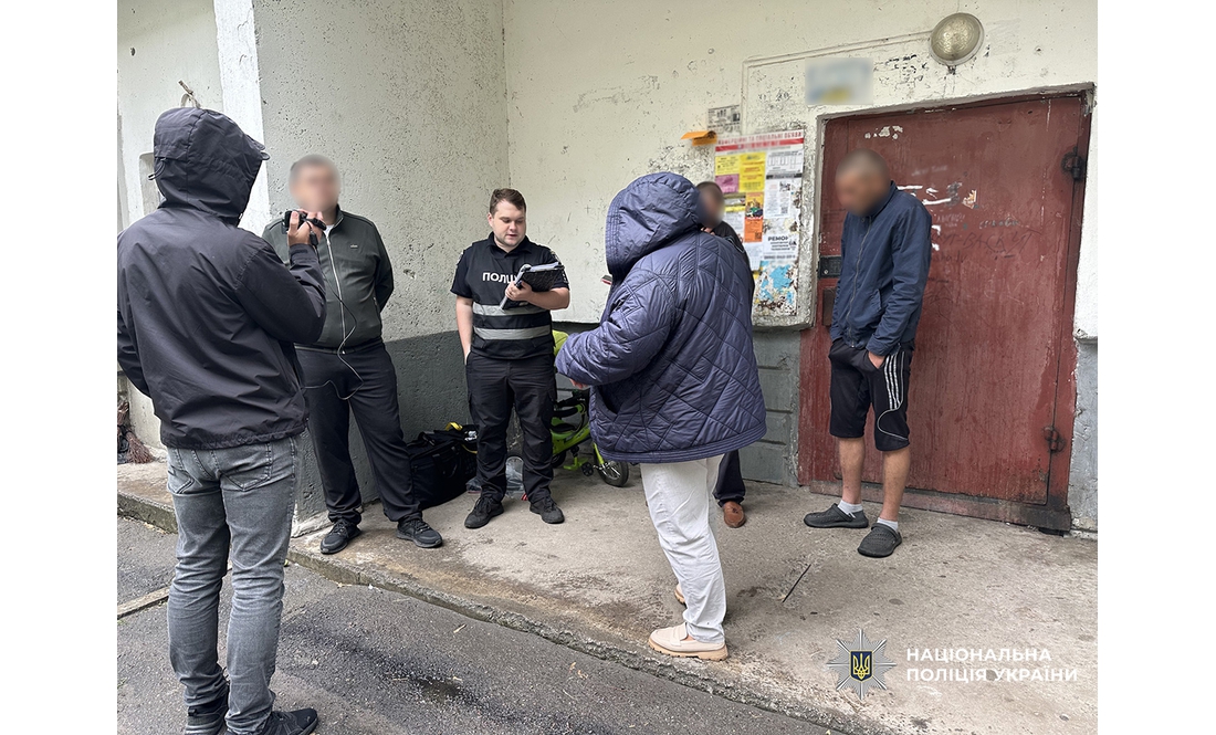 За кордон за $6000: чернігівська поліція затримала угруповання, яке переправляло ухилянтів