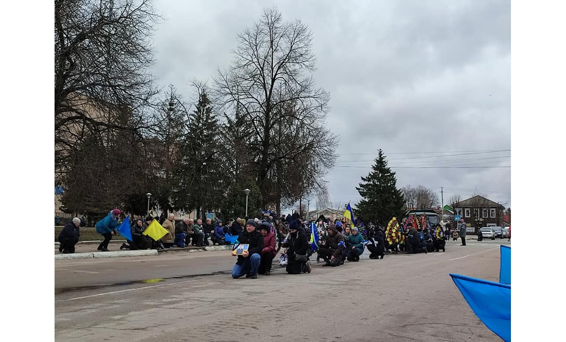 У Городні поховали загиблого на війні з Росією бійця