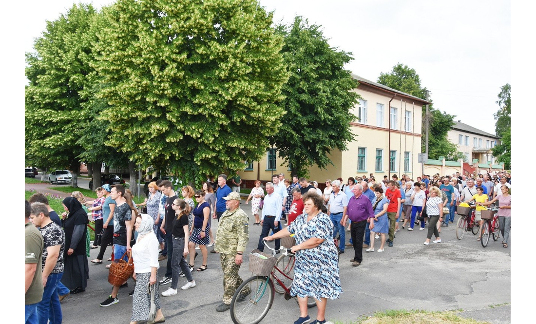 У Коропі поховали загиблого Героя