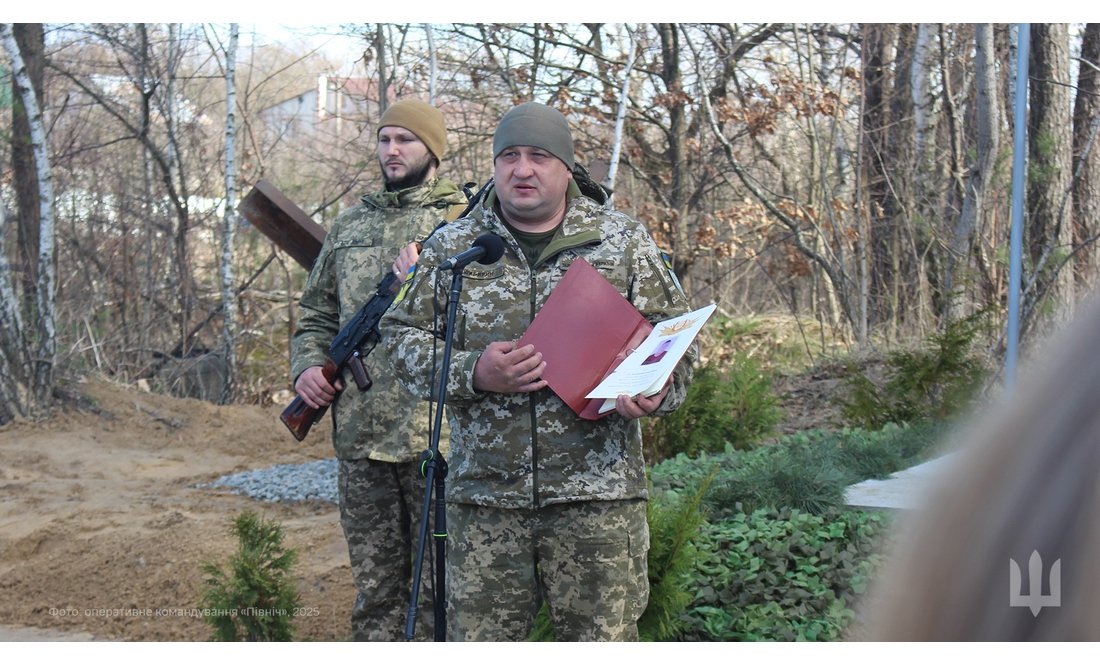 Поблизу Чернігова відкрили памʼятний знак: тут у 2022 році загинули бійці ТЦК, захищаючи місто
