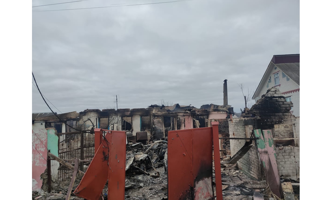 Фото знищеного росіянами села біля Чернігова