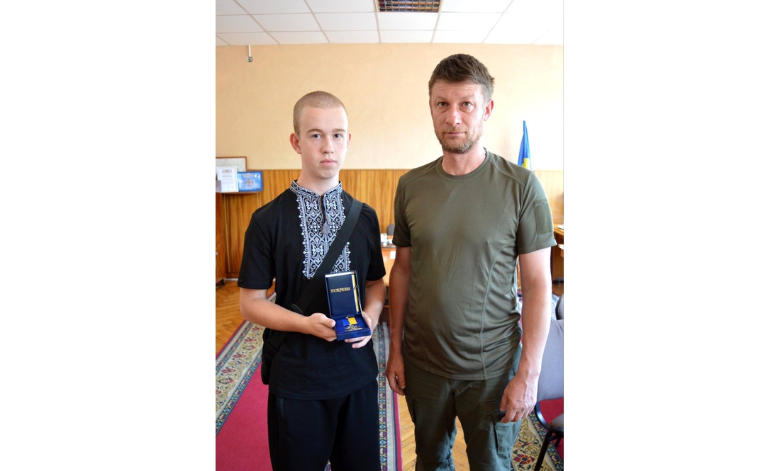 Медалі "За оборону Чернігова" передали рідним загиблих братів