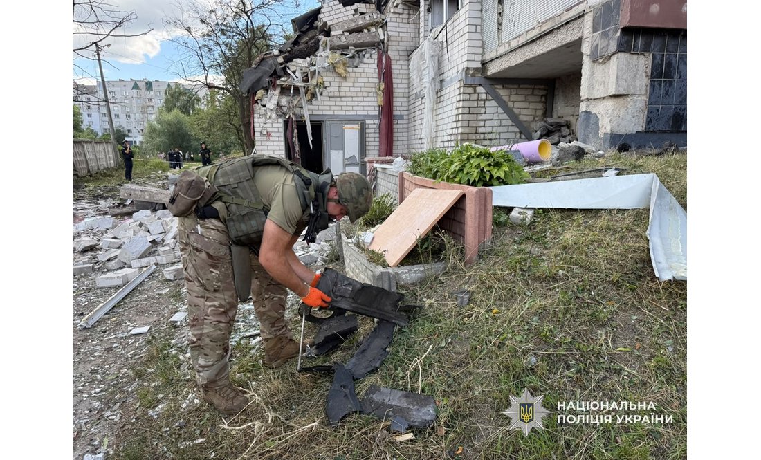По багатоповерхівці в Чернігові вдарив безпілотник «Герань-5»: подробиці атаки