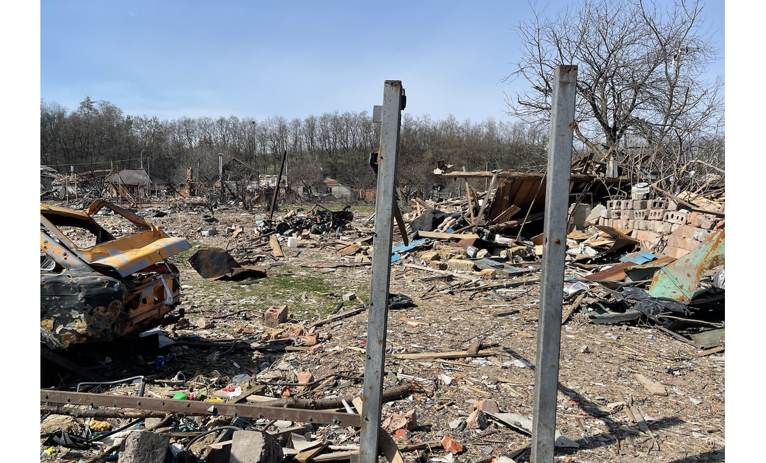 Новоселівку росіяни обстрілювали із усіх видів зброї, скидували з літаків бомби