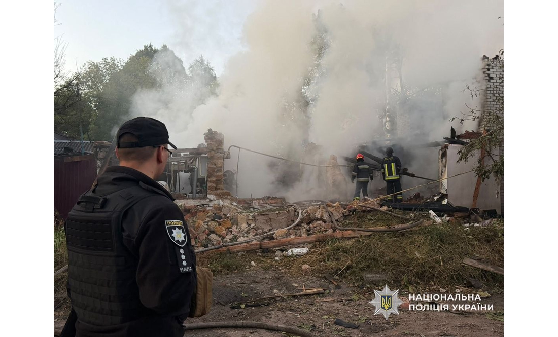 Російський удар по житловій забудові Чернігова: двоє загиблих